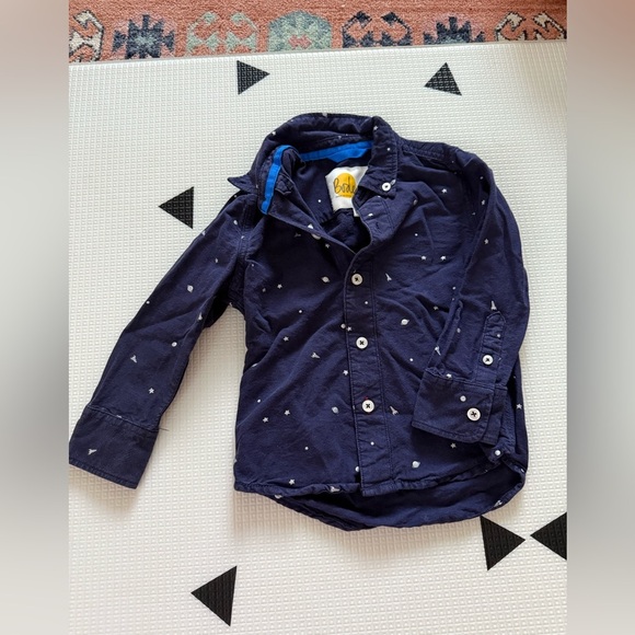 BODEN|toddler boy navy star print button down long sleeve shirt,novelty print••• - Picture 3 of 6